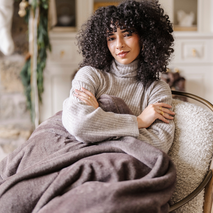 GRAND FAUX FUR THROW BLANKETS