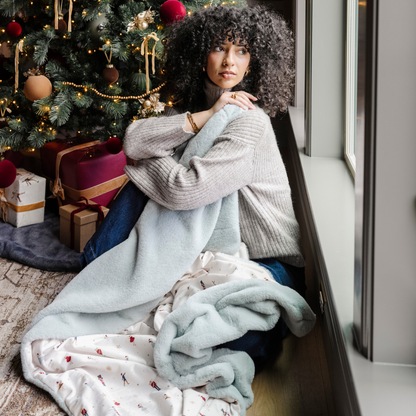 HOLIDAY MINKY/FAUX FUR XL BLANKETS