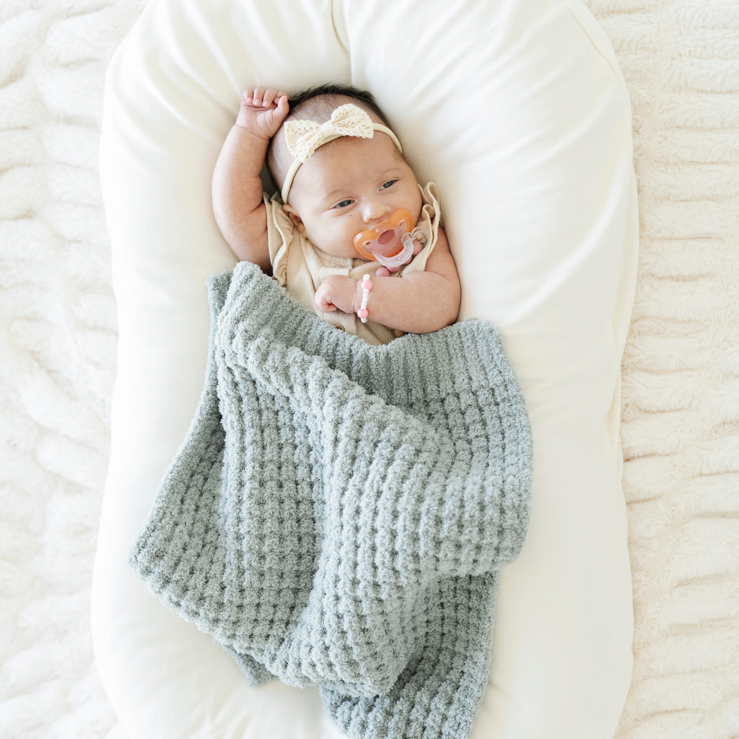 WAFFLE KNIT MINI BLANKETS