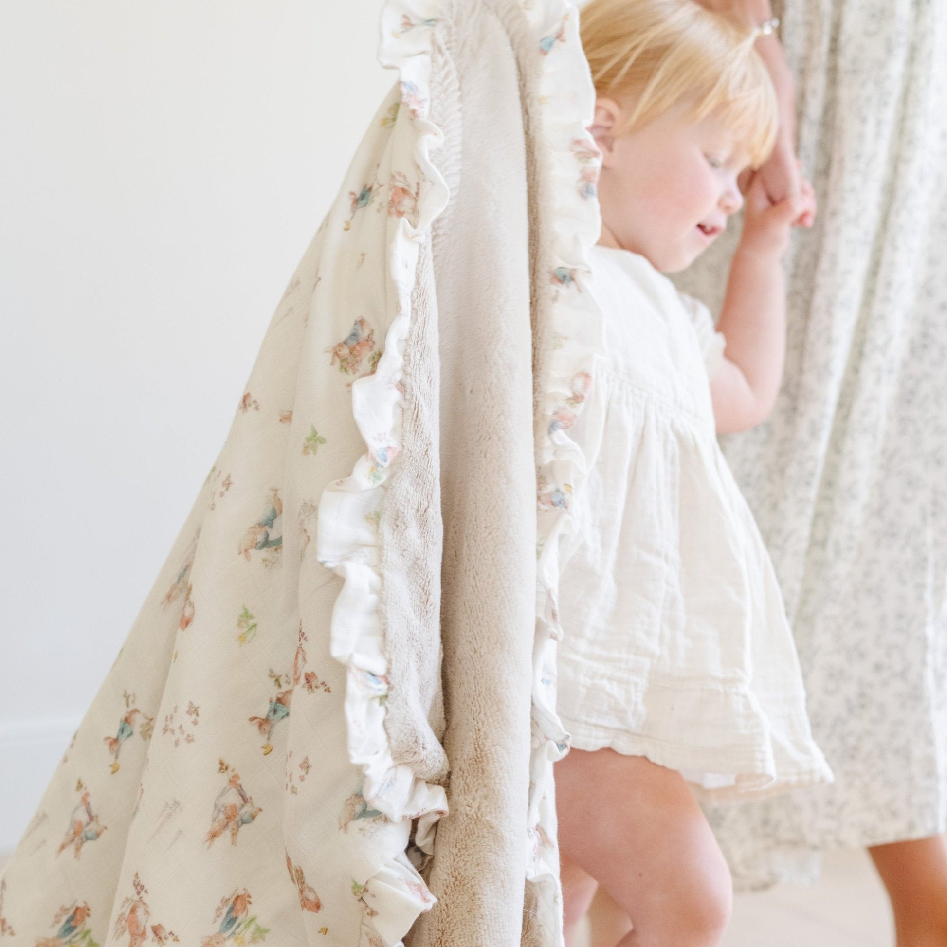 PETER RABBIT™ BAMBOO RAYON MUSLIN/LUSH BLANKETS - Saranoni